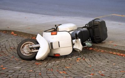 Stamford, CT – Hit & Run Scooter Crash Ends in Injuries on Main St